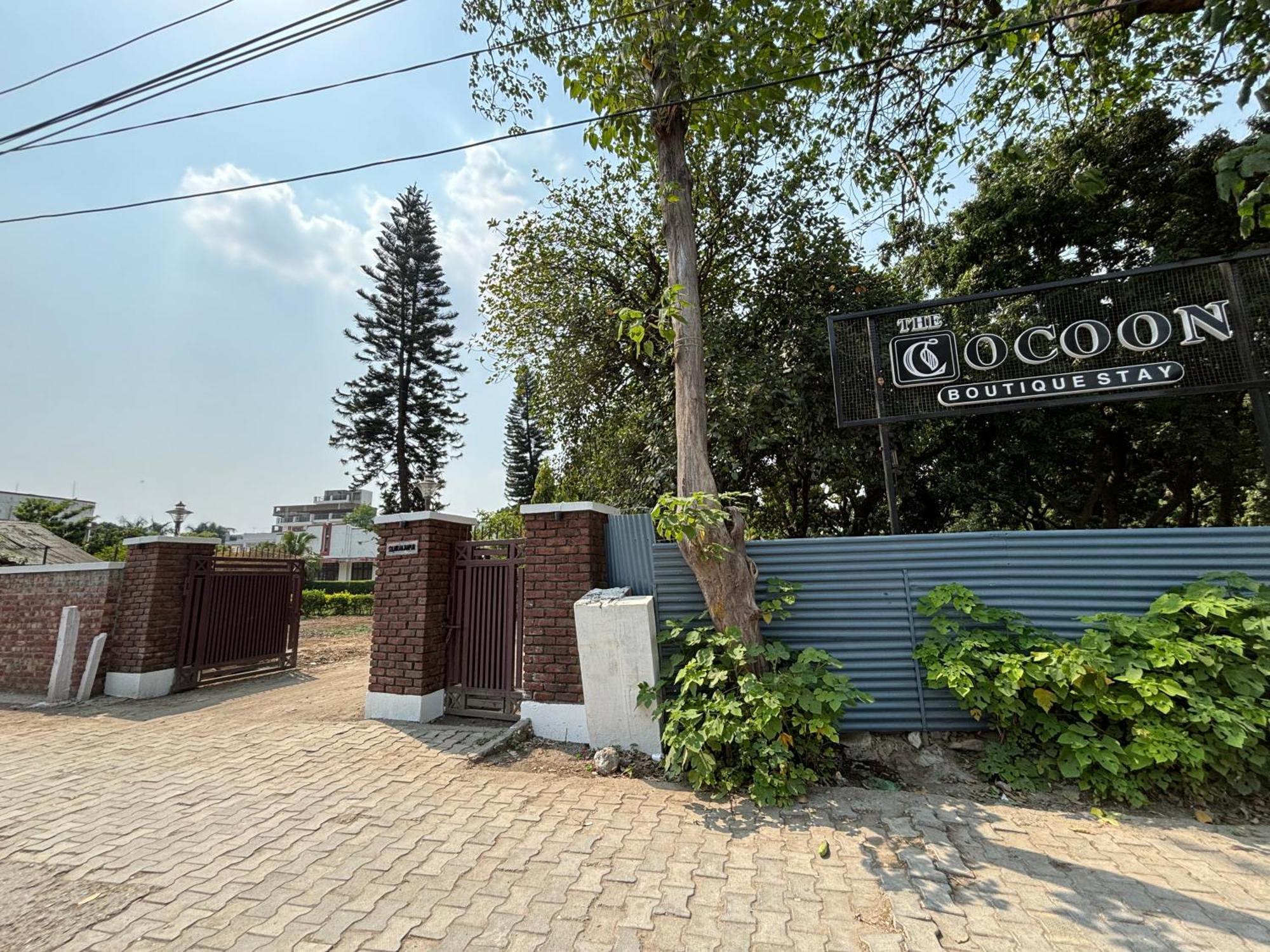 Bed and Breakfast The Cocoon Dehradun Esterno foto