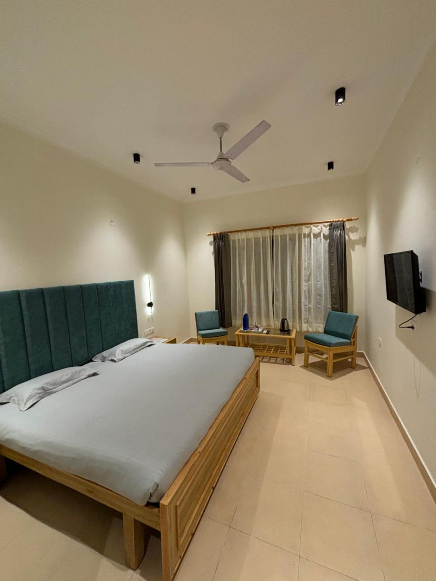 Bed and Breakfast The Cocoon Dehradun Esterno foto